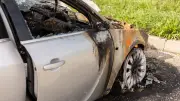 Découverte macabre à Échirolles : un corps carbonisé dans une voiture en feu