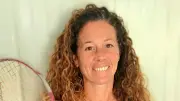 De la raquette à la plume : un livre comme exutoire pour Marianne Cabané