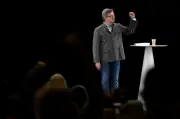 Des jeunes de droite et macronistes s'unissent contre Mélenchon
