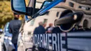 Deux feux suspects devant le Super U d'Aigues-Mortes : un SDF interpellé