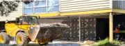 Démolition de l'usine Plastym pour une brigade de gendarmerie