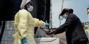 Ebola : dépistage obligatoire pour les voyageurs venant des zones touchées