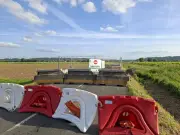 Effondrement de la D122 à Gréan : la route coupée après l'apparition d'un trou