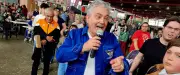 Enriqué, chanteur de Goldorak, star du Japan Otaku Festival d'Alès