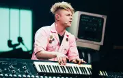 Eurovision 2025 : LOOK MOM NO COMPUTER, le Britannique qui bricole ses instruments
