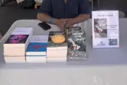 Festival du livre de Nice : une pomme de terre pour dénoncer l'oubli d'un auteur victime du 14 juillet