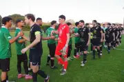 Football régional : enjeux opposés pour les clubs médocains