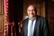 Frédéric Milhiet, premier adjoint au maire de La Rochelle, un homme de confiance