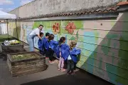 Fresque collaborative à l'école maternelle du Nouveau Monde