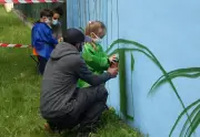 Fresque de contes à Saint-Médard-de-Mussidan par les écoliers