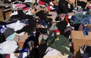 Friperies : le vintage devient tendance et les prix flambent