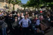 Gabriel Attal officialise sa candidature à l'élection présidentielle de 2027 dans l'Aveyron