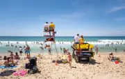 Gironde : cinq noyades depuis avril, la surveillance des plages en question