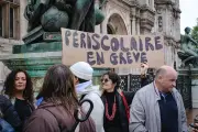 Grève des animateurs périscolaires parisiens face à un climat de suspicion