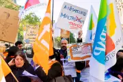 Grève périscolaire à Paris : animateurs dénoncent suspensions abusives