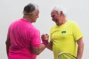 Henri Védrine, champion de France vétérans de squash à 70-75 ans