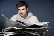 Hugo Travers, le journaliste star qui décrypte l'actu pour les jeunes
