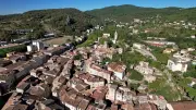 Il embrasse de force sa voisine de 12 ans : 24 mois de prison dont 18 avec sursis
