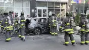 Incendie spectaculaire près du Taureau de Wall Street à New York