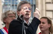 Jean-Luc Mélenchon officialise sa quatrième candidature à la présidentielle
