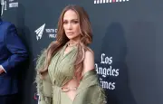 Jennifer Lopez quitte sa villa à 61M$ pour une maison à 18M$