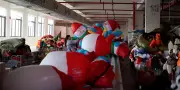 Jouets chinois pris dans la tempête du plastique cher