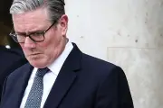 Keir Starmer prépare sa riposte après la défaite électorale du Labour