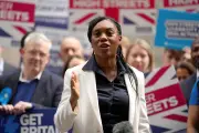 Kemi Badenoch, une immigrée conservatrice à la tête des tories britanniques