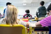 La décote vocationnelle, mécanisme silencieux de la pénurie d'enseignants et de soignants