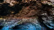 Laos : 7 personnes coincées dans une grotte par une montée des eaux