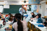 L'école face à la déshérence linguistique : un constat alarmant
