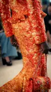 Le bruissement élégant de Chanel : quand la mode se fait musique