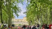 Le marché du 8 mai revient au Château de Castries