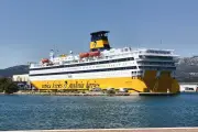 Le Mega Serena de Corsica Ferries arrive dans la rade de Toulon