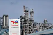 Le PCF appelle à bloquer les prix du carburant à 1,50€