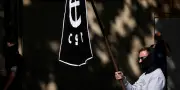 Le succès des défilés du 9 mai révèle l'union des néofascistes