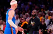 LeBron James éliminé des playoffs : son avenir en suspens