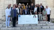 Les Copains d'abord offrent 2 000 € pour restaurer les bancs de Saint-Louis