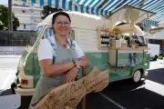 L'herboristerie ambulante « Roulotte et ortie » sillonne l'est des Alpes-Maritimes