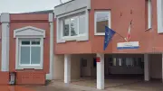 Malfaçons à l'origine de l'affaissement du plafond d'une maternelle à Voisins-le-Bretonneux
