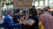 Manifestation anti-Bolloré à Paris : Mélenchon promet de démanteler son empire