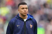 Mbappé s'inquiète du RN, Bardella réplique vivement