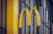 McDonald's lance des menus à prix réduits face à l'inflation en France