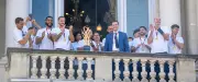 MHB : les handballeurs fêtent leur 15e coupe de France au balcon de l'Opéra-Comédie