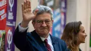 Mélenchon 2027 : le défi du renouvellement pour sa quatrième candidature