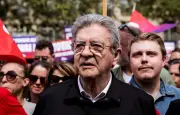 Mélenchon adresse une lettre au peuple de France pour 2027