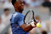Monfils battu pour son dernier Roland-Garros au terme d'une bataille en cinq sets