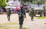 Mozambique : l’État pris en étau entre jihadistes et opposition