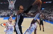 NBA : les Spurs au bord du gouffre après une défaite face au Thunder