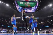 NBA : Wembanyama et les Spurs renversent le Thunder de Gilgeous-Alexander